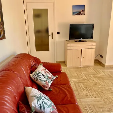 Les Pins Yourhosthelper * Cagnes-sur-Mer
