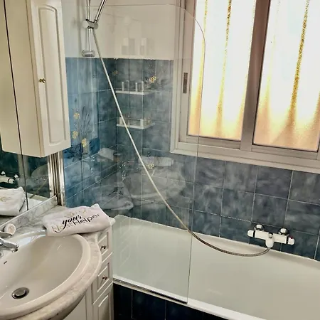 Les Pins Yourhosthelper * Cagnes-sur-Mer